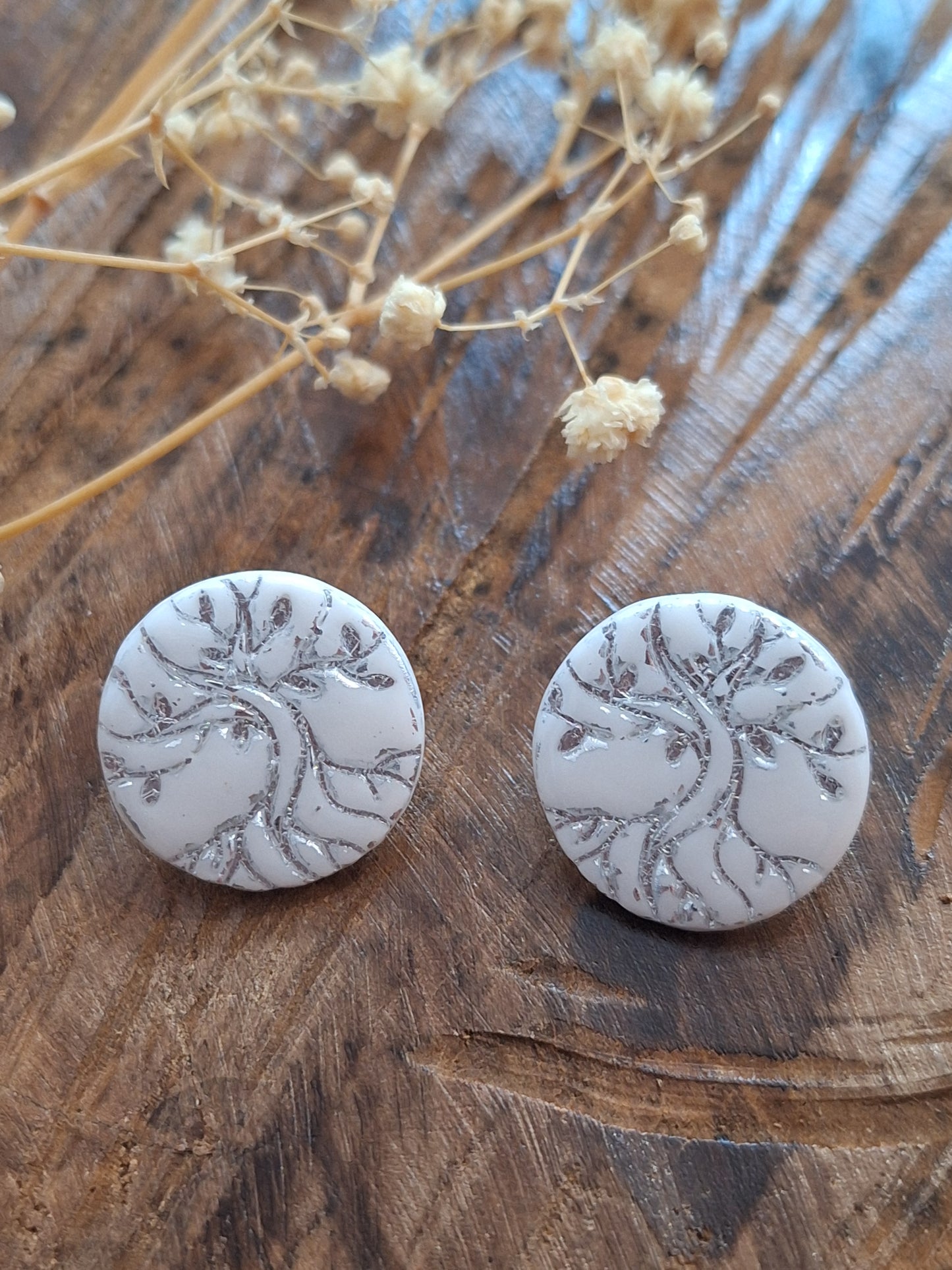 Puces d'oreilles Arbre de vie